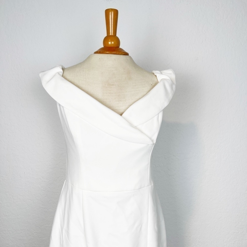 Black Halo Hepfburn Off-Shoulder Sheath Dress - Picture 4 of 10